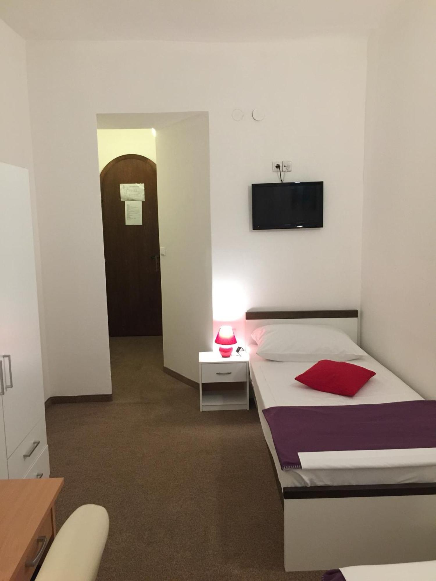 נובי ווינודולסקי Hotel Ruza חדר תמונה