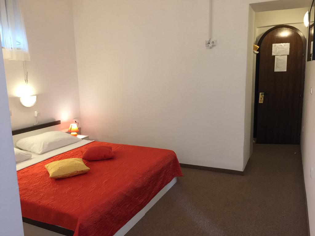 נובי ווינודולסקי Hotel Ruza חדר תמונה