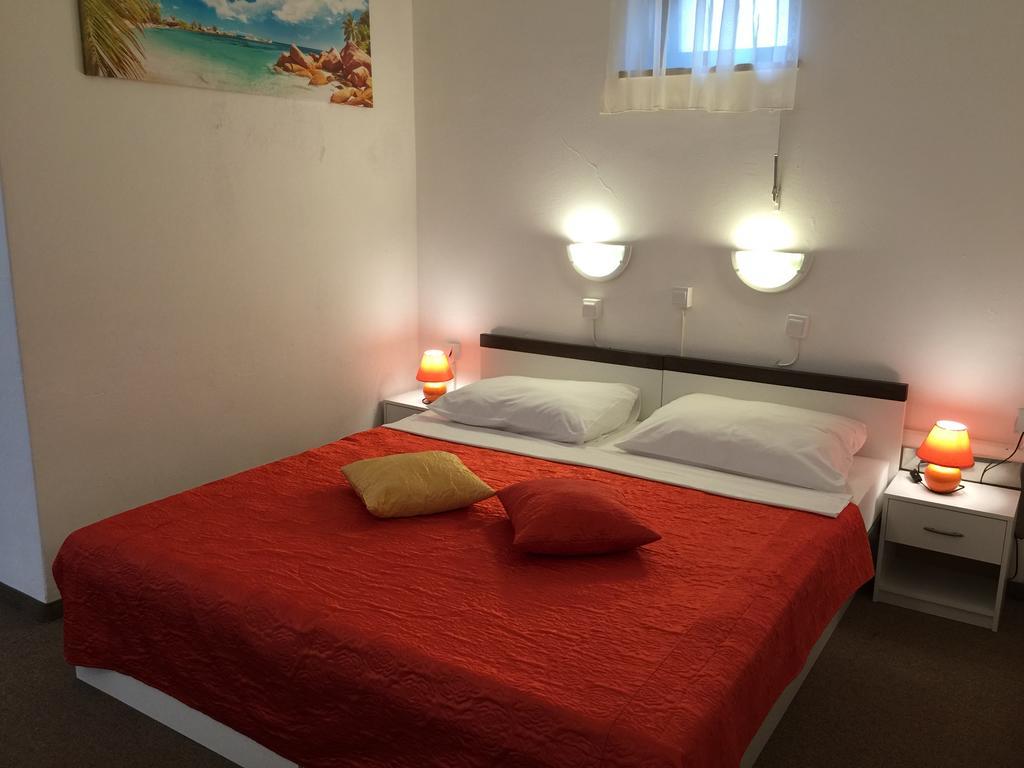נובי ווינודולסקי Hotel Ruza חדר תמונה