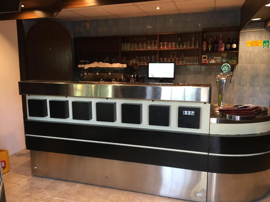 נובי ווינודולסקי Hotel Ruza מראה חיצוני תמונה