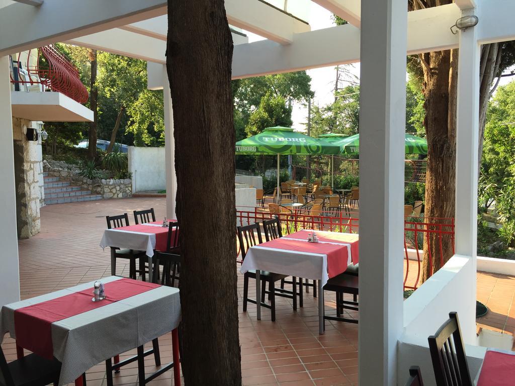 נובי ווינודולסקי Hotel Ruza מראה חיצוני תמונה