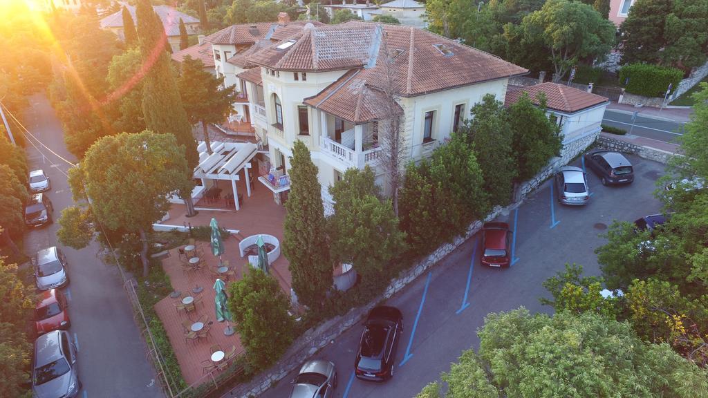 נובי ווינודולסקי Hotel Ruza מראה חיצוני תמונה